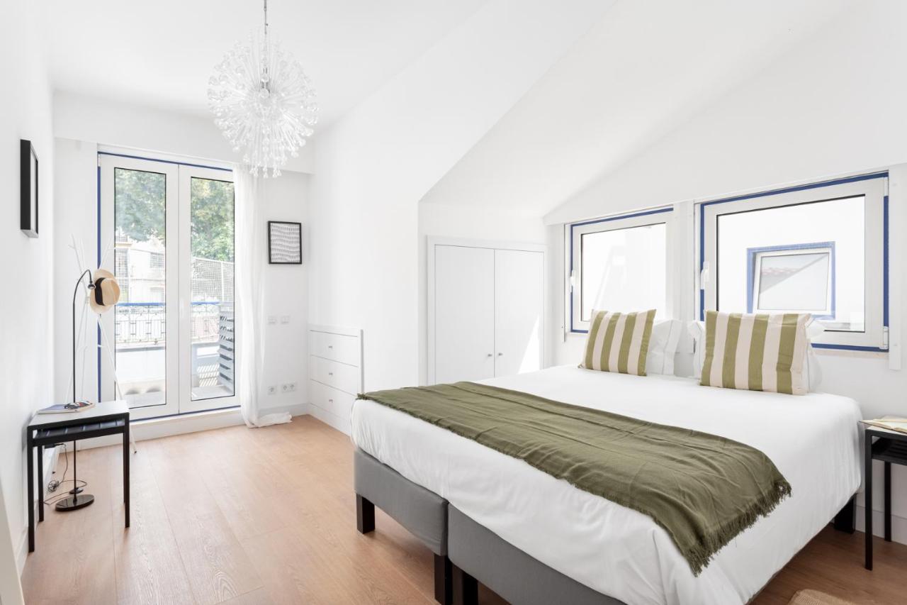 Joivy Modern Flat With River View Near Bica Elevator Apartment