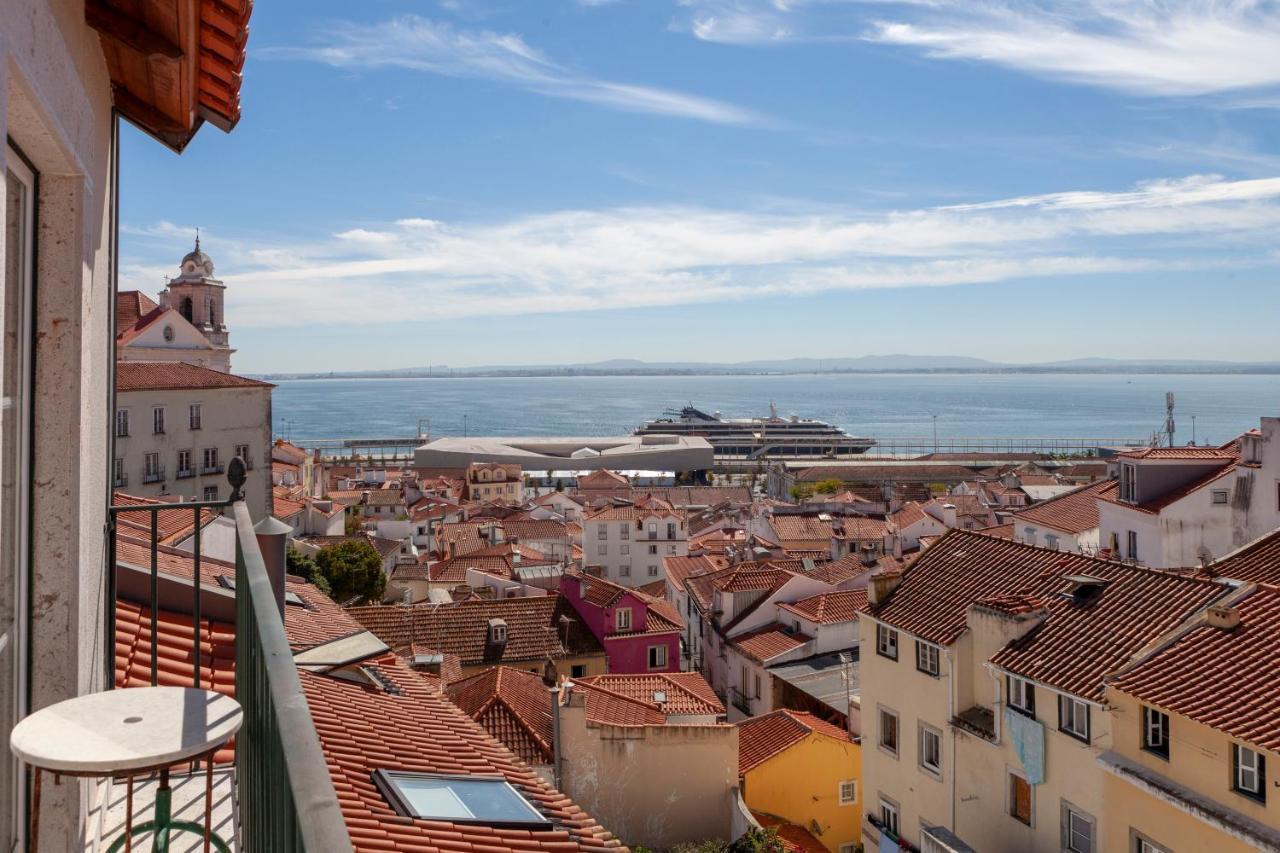 Appartement Alfama Stunning River And Historic Views 2bedrooms & 2bathrooms Ac Balcony 18th Century Building