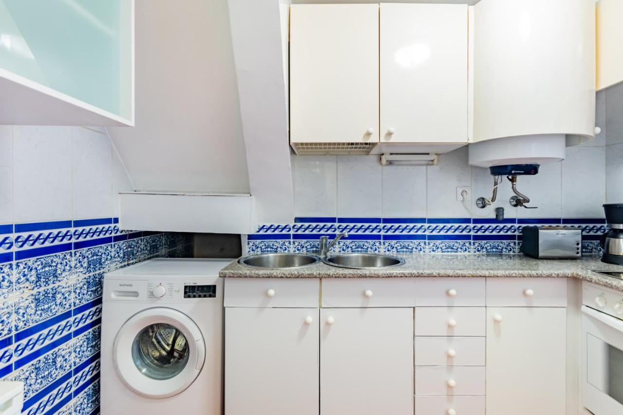 Appartement 2br At Chiado Historical Heart Of