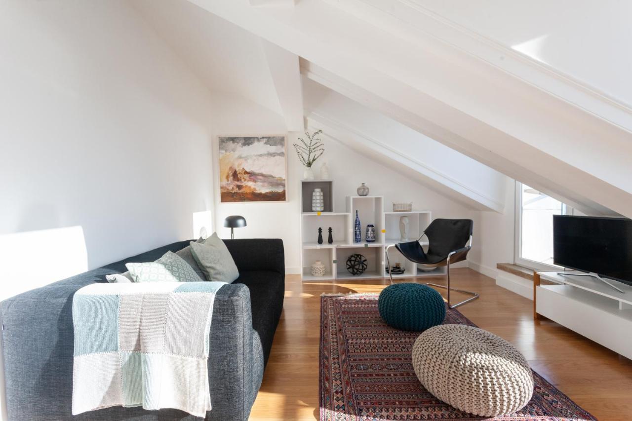 Alfama Charming With Amazing River View And Terrace Appartement *