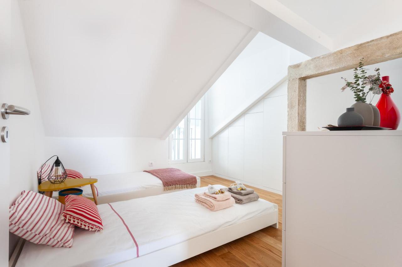 Alfama Charming With Amazing River View And Terrace * Lissabon