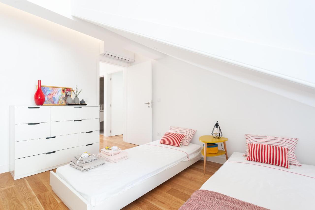 Alfama Charming With Amazing River View And Terrace Appartement Lisboa
