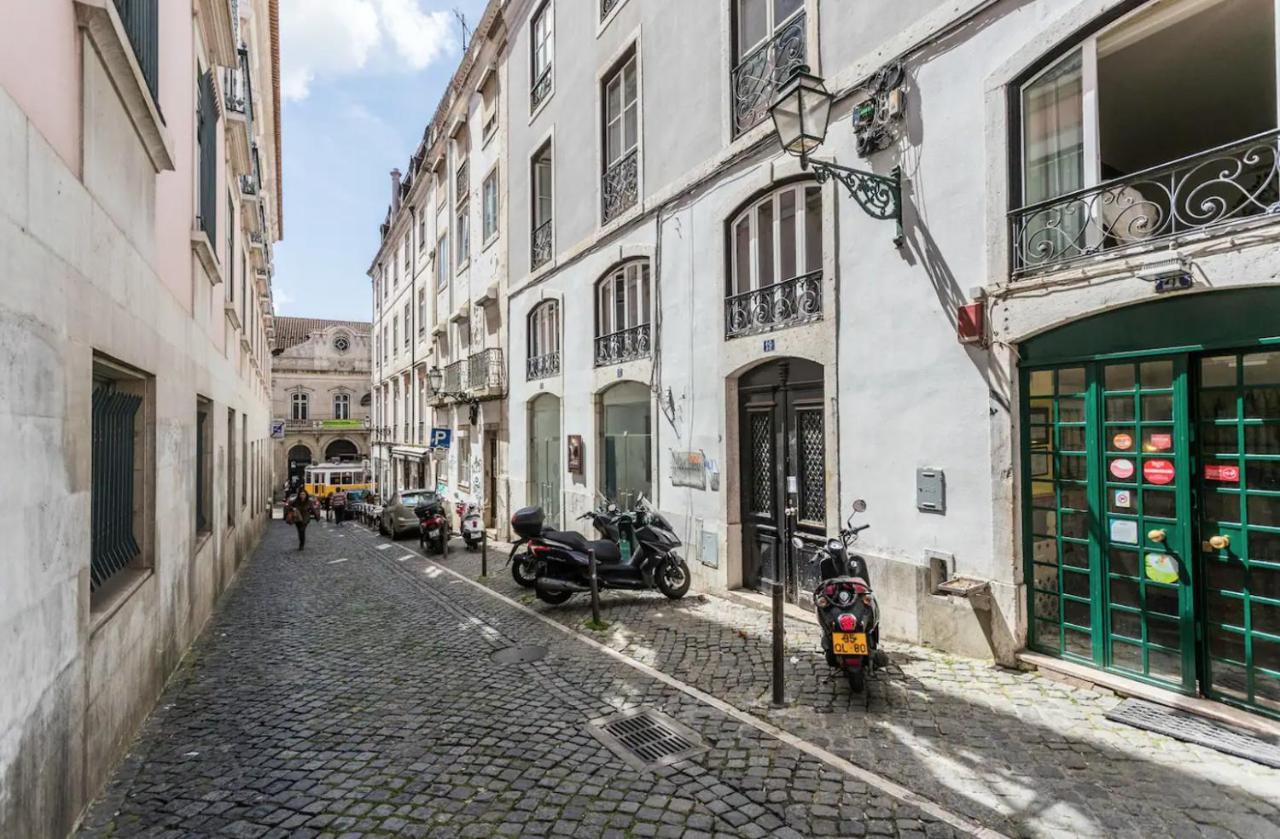 Beautiful And Stylish 5br In The Heart Of Chiado