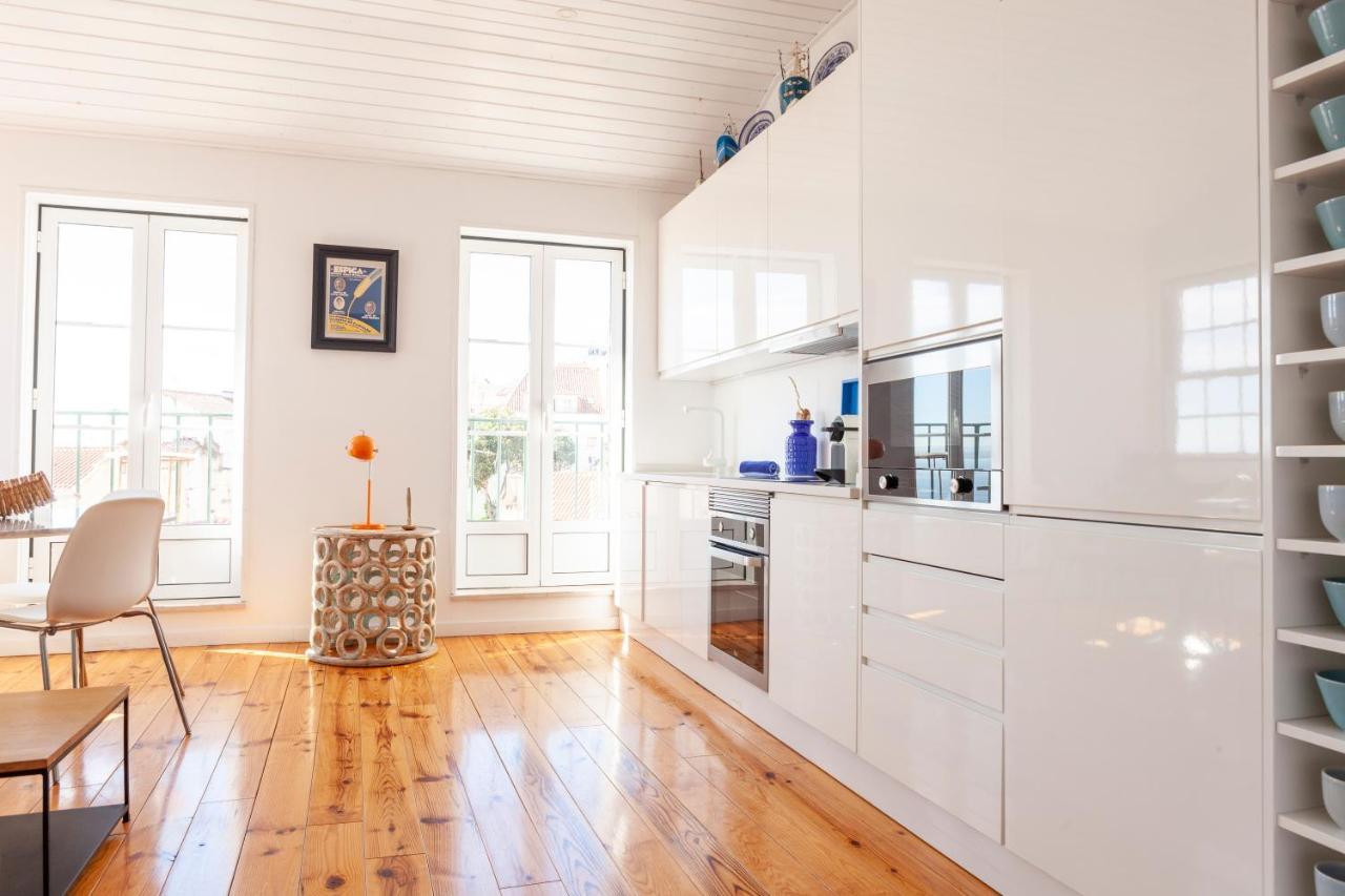 Alfama Stunning River And Historic Views 2bedrooms & 2bathrooms Ac Balcony 18th Century Building