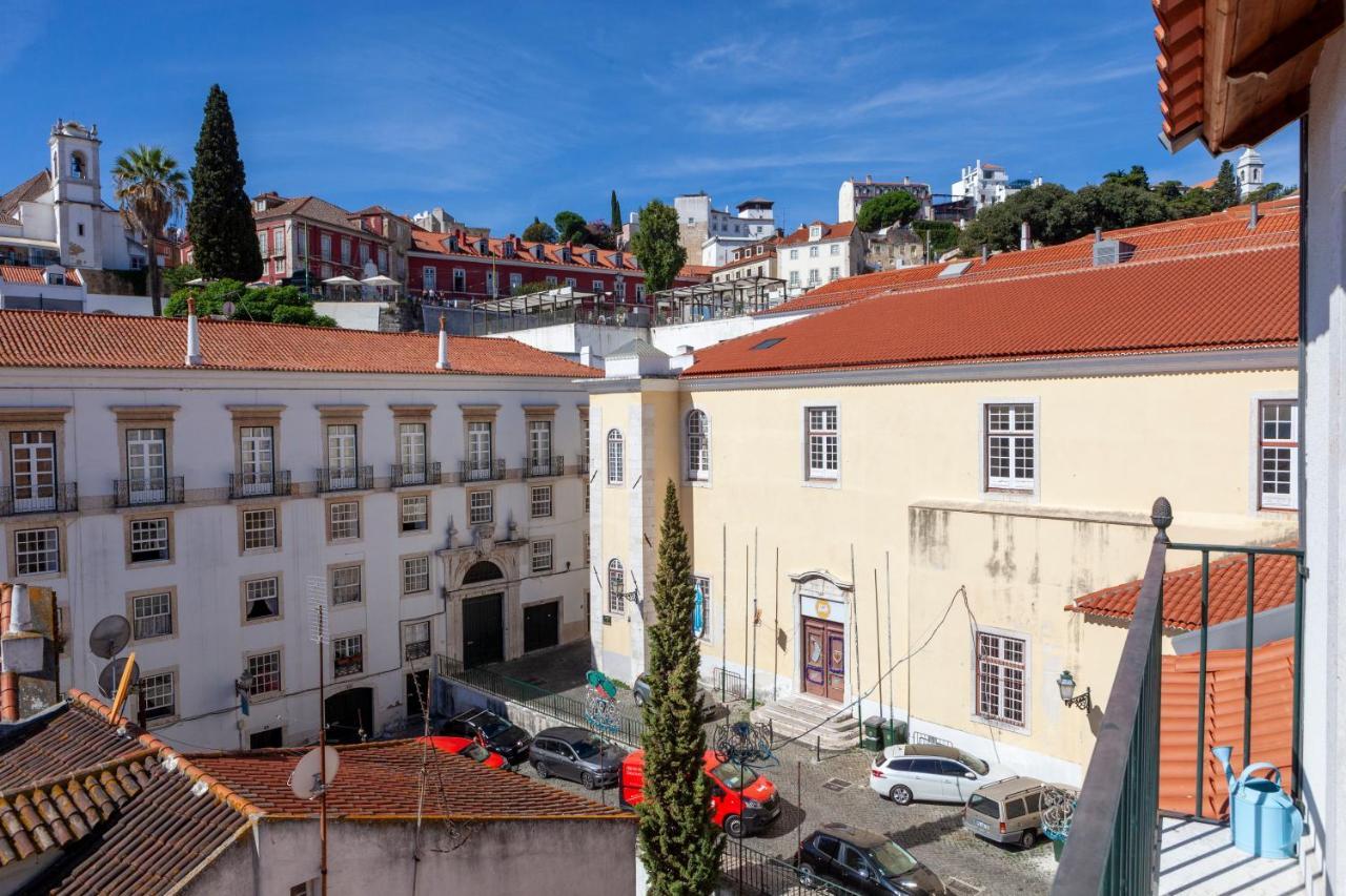 Alfama Stunning River And Historic Views 2bedrooms & 2bathrooms Ac Balcony 18th Century Building