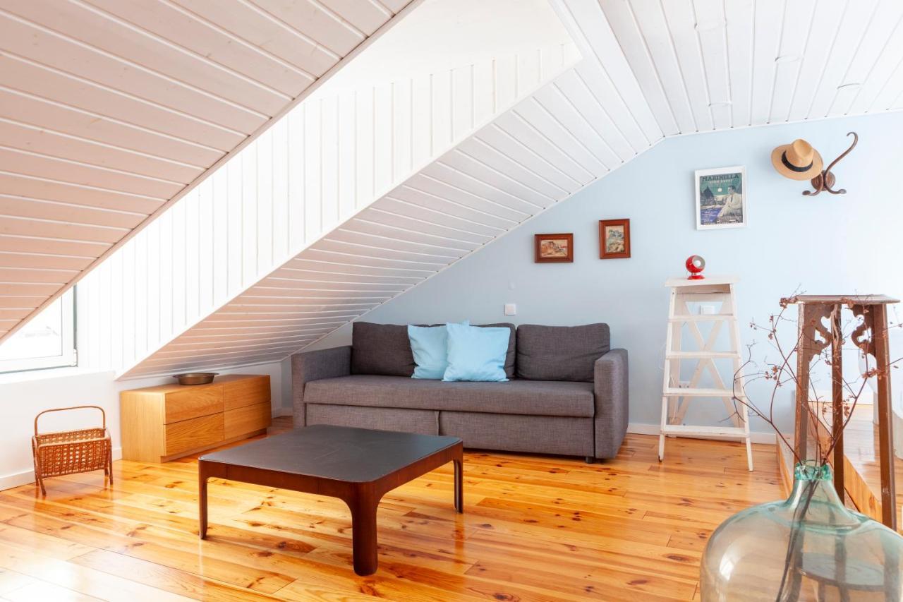 Alfama Stunning River And Historic Views 2bedrooms & 2bathrooms Ac Balcony 18th Century Building * Lisboa