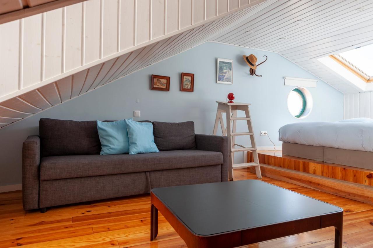 Alfama Stunning River And Historic Views 2bedrooms & 2bathrooms Ac Balcony 18th Century Building Appartement Lisboa