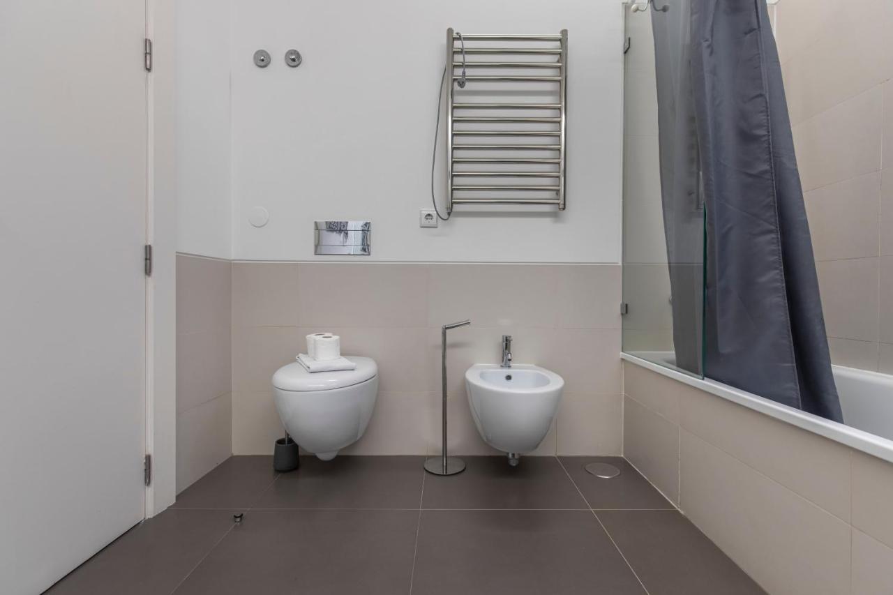 32 -lovely 2 Bedroom In Principe Real Apartment Lisbon