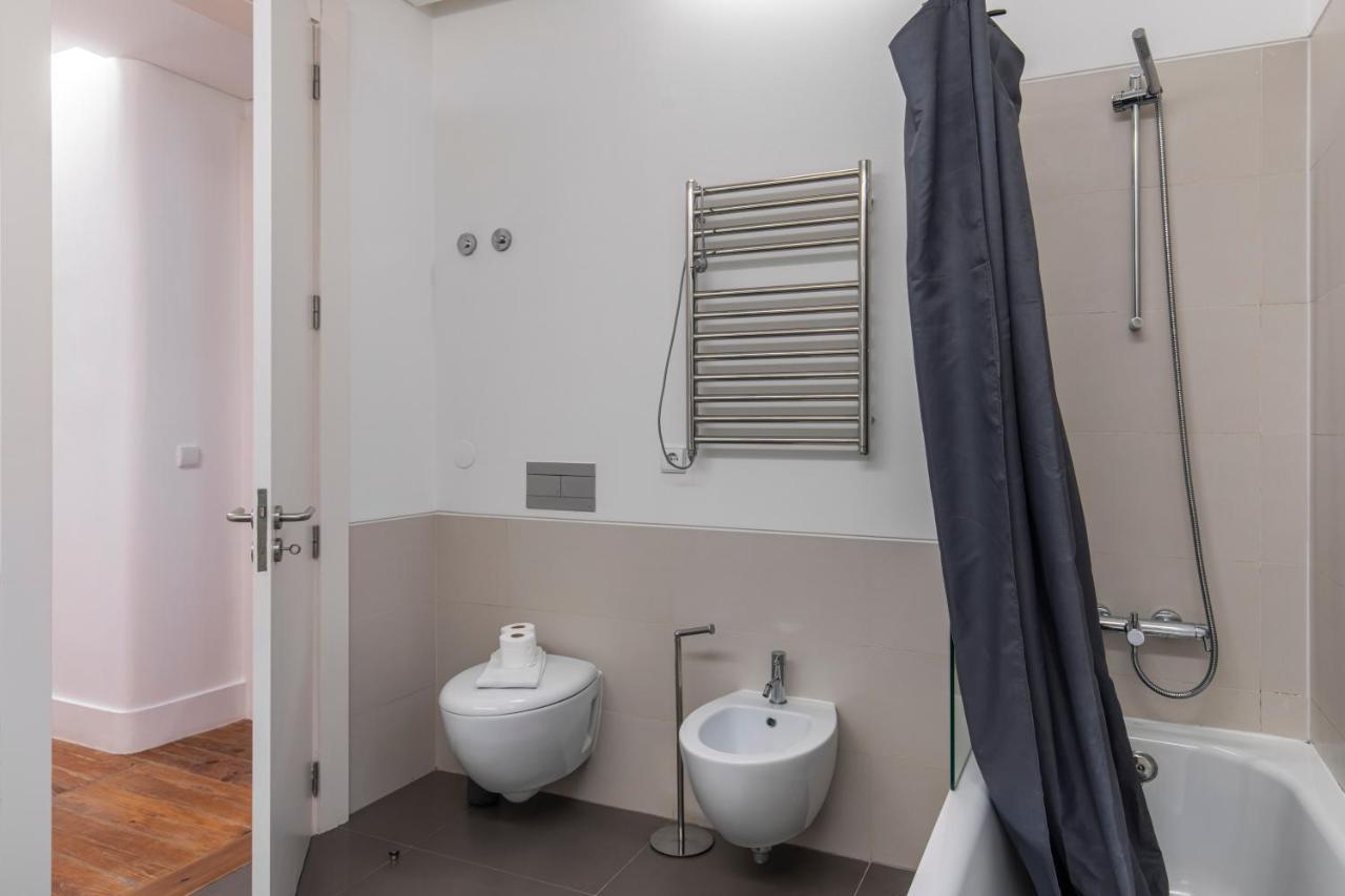 Apartment 32 -lovely 2 Bedroom In Principe Real *