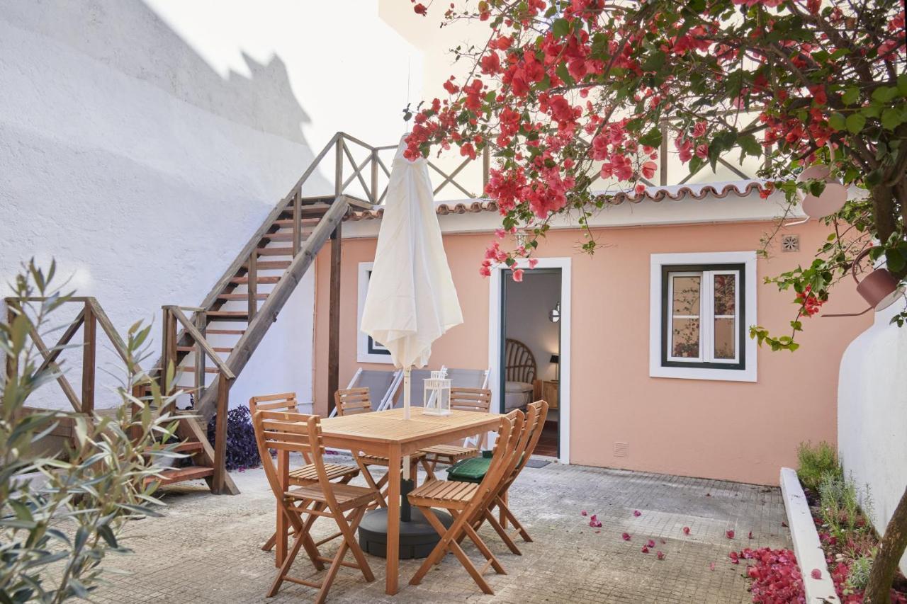 Amazing Terrace And Riverview In Historical