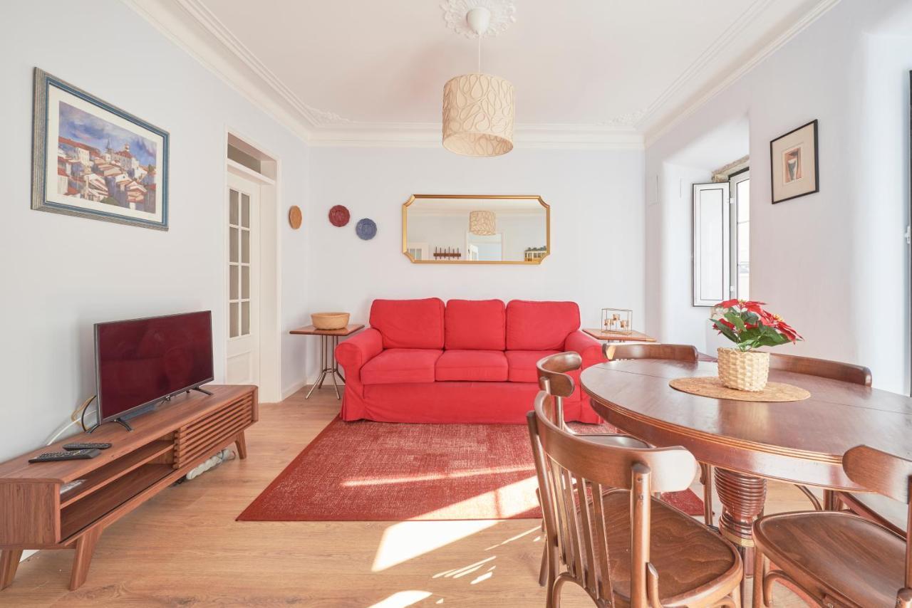 Amazing Terrace And Riverview In Historical Appartement