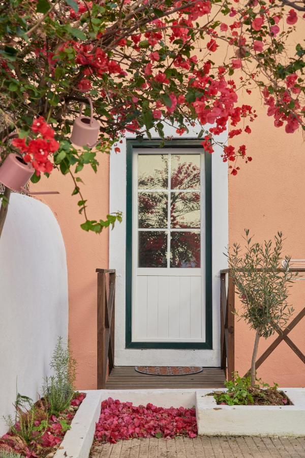 Amazing Terrace And Riverview In Historical * Lissabon
