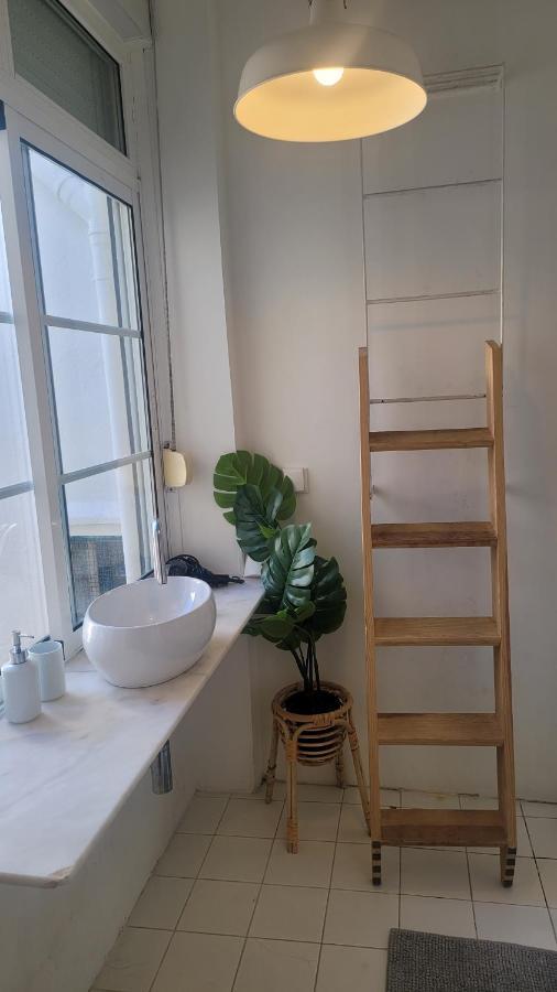 Maison d'hôtes Tiny With Private Bathroom - Bairro Alto