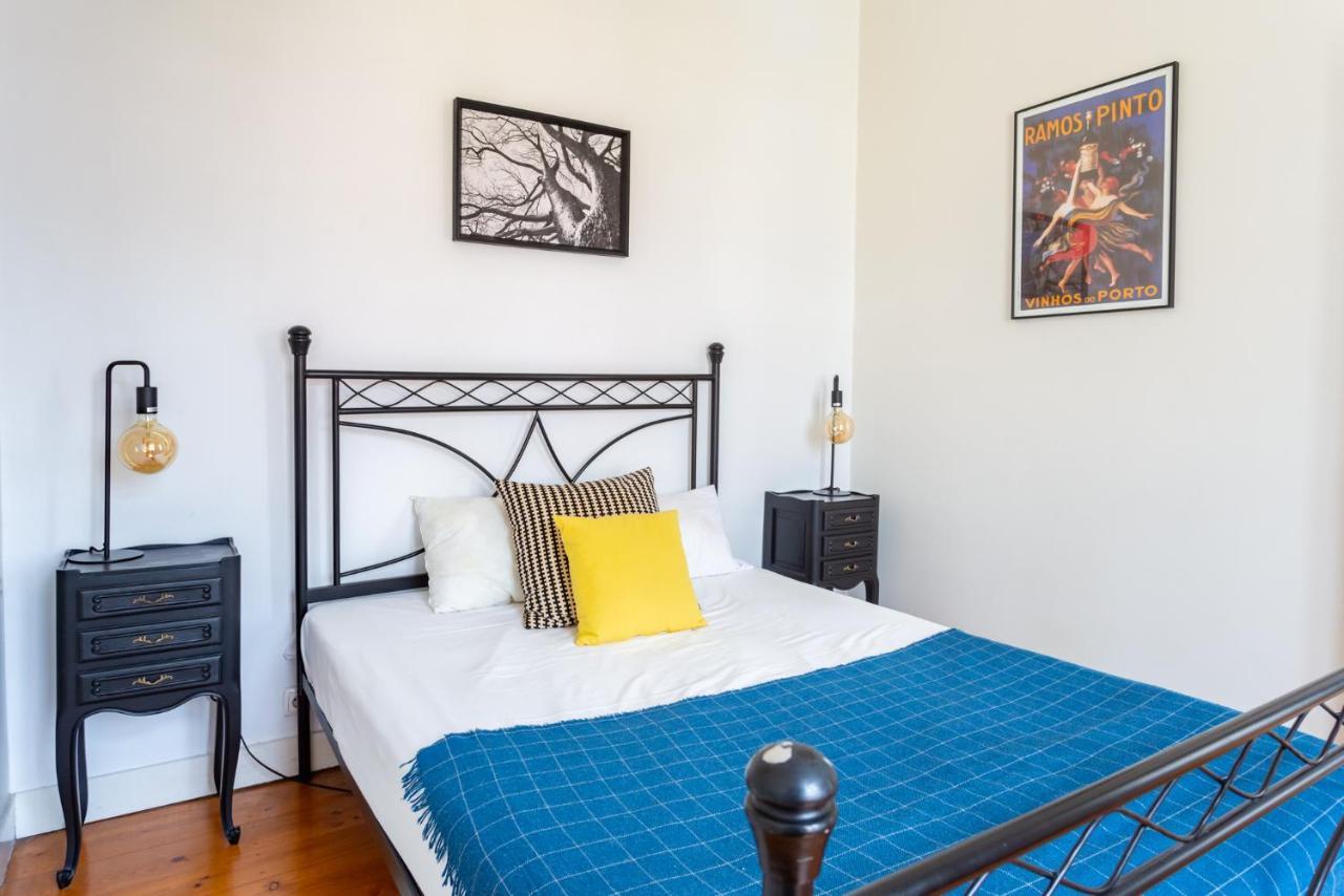 Bright 2 Bedroom 100m From Av. Liberdade * Lisbon
