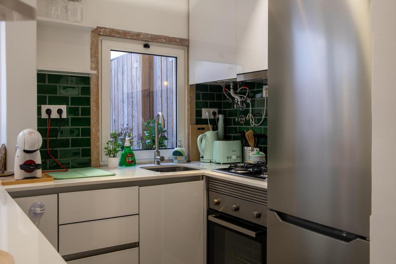 Charming 1 Bedroom W/ Terrace Near Belém Appartement Lisboa