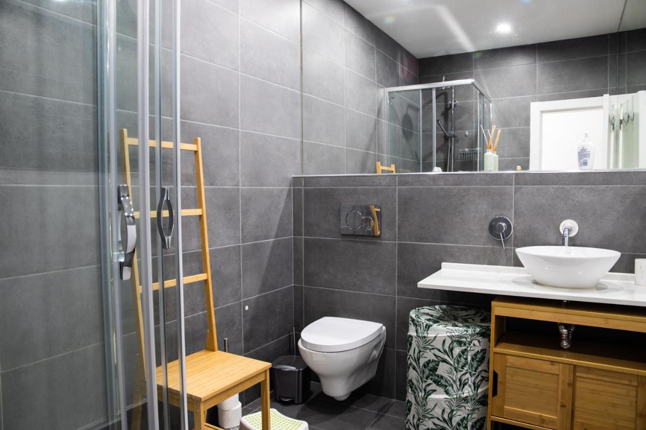 Charming 1 Bedroom W/ Terrace Near Belém Appartement *