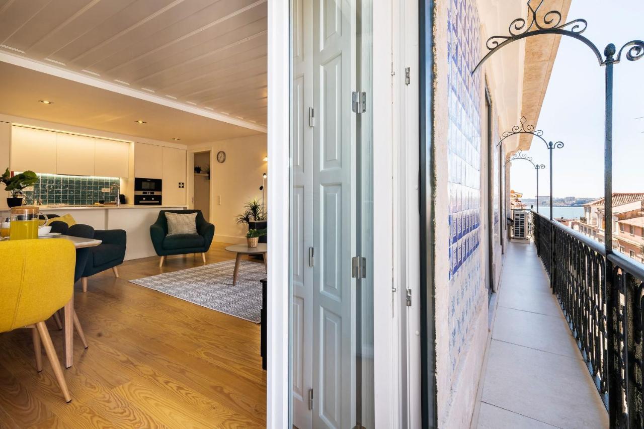 Stunning 2bdr In Chiado By Lovelystay
