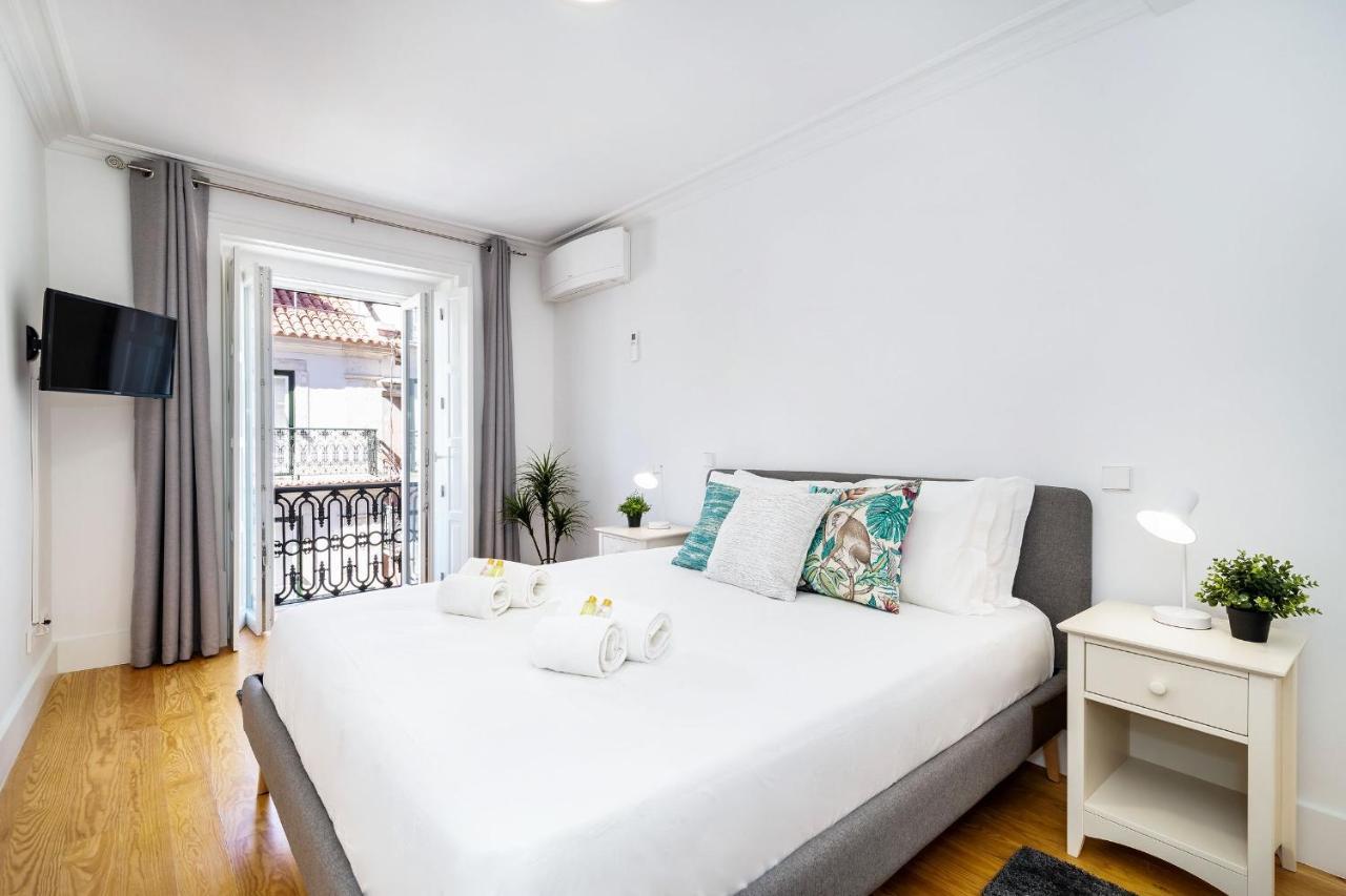 Stunning 2bdr In Chiado By Lovelystay Lisboa