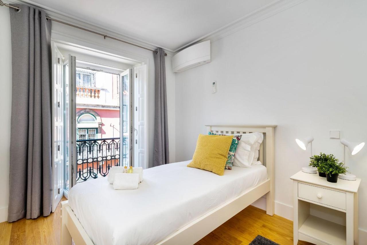 Stunning 2bdr In Chiado By Lovelystay Lisboa