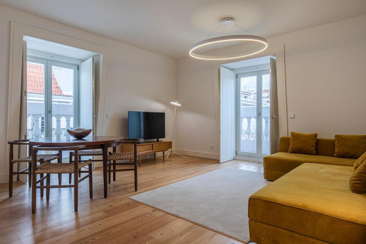 Apartment Stunning In Heart Of By Lovelystay Lissabon