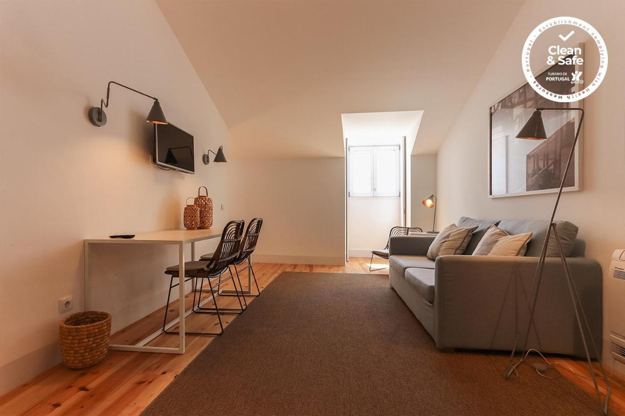 Combro By Homing Apartment