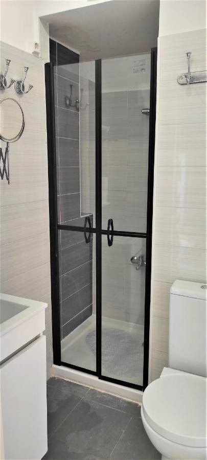 Guest house Sweet Suites Guesthouse Close To Famous Avenue Liberty Lisbon