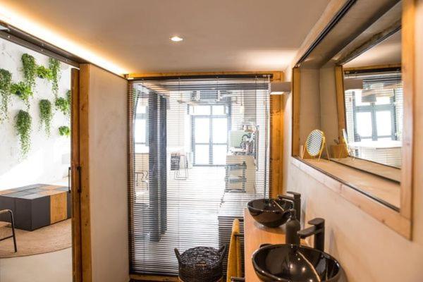 Industrial Loft In Front Of Santa Apolonia Appartement Lisboa