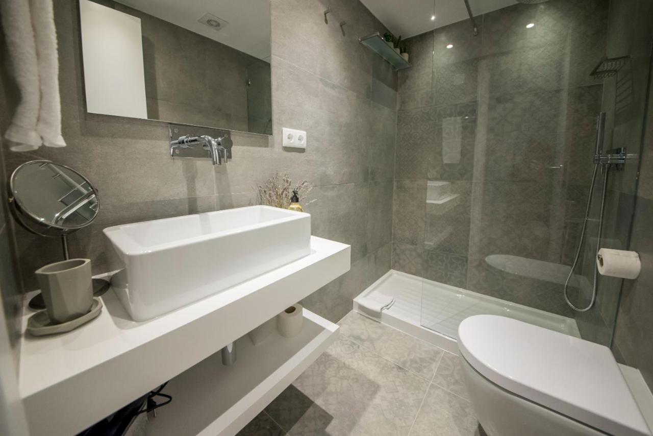 Designer In One Of Lisbon's Trendiest Quarters Lissabon
