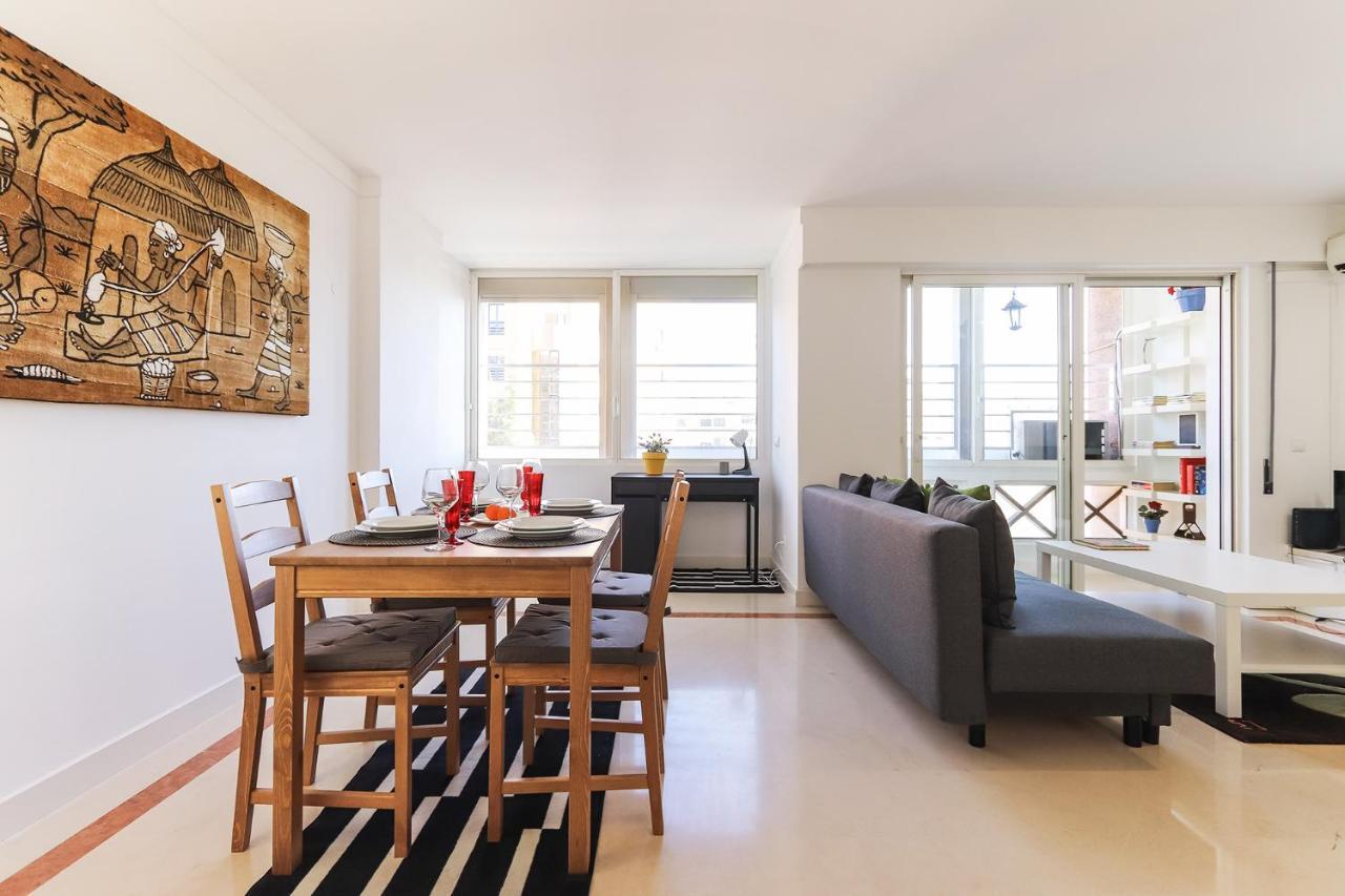 Flower 360º - Your Lovely Flat With Pool And Parking Apartment Lisbon
