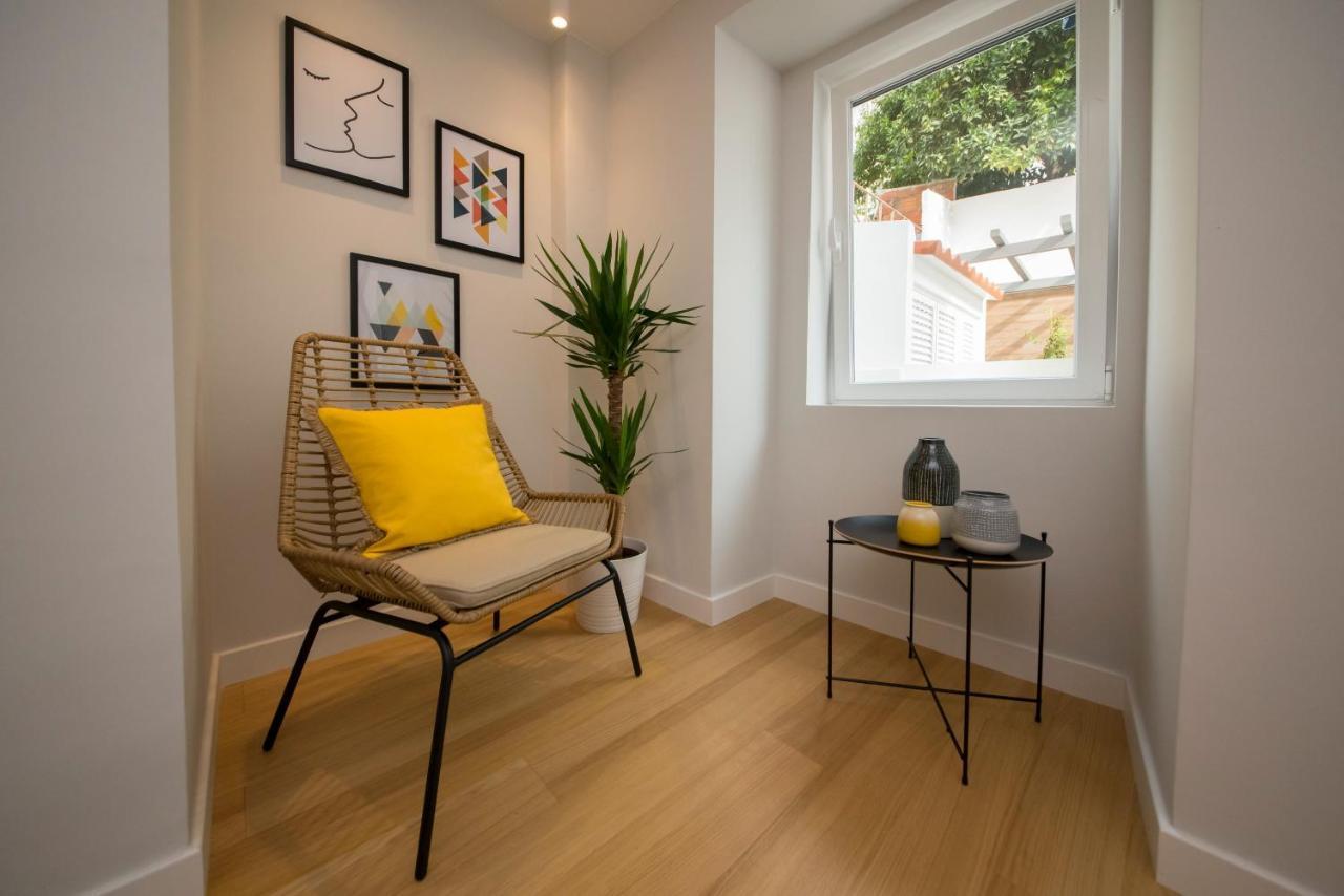 Designer In One Of Lisbon's Trendiest Quarters Apartment