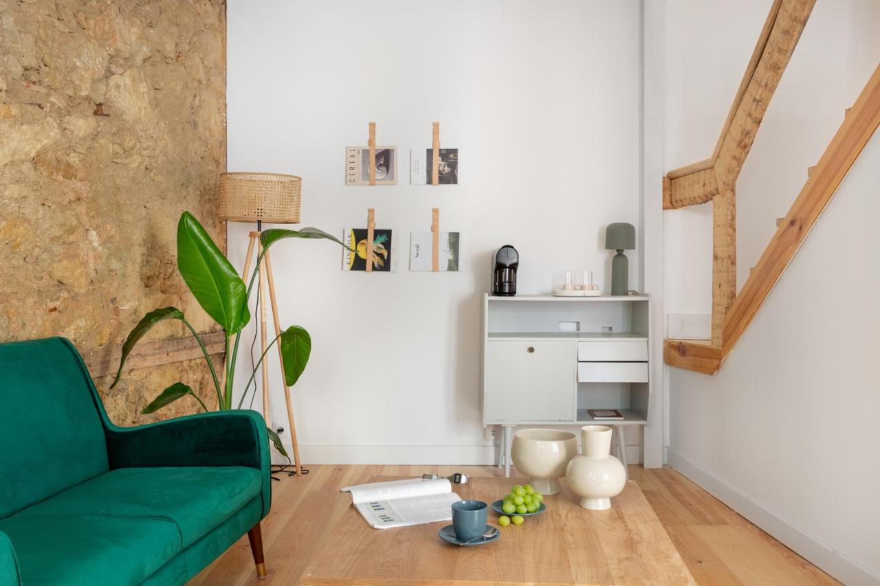Hébergement de vacances Joivy Big 6br House With Terrace In Santa Catarina Lisboa