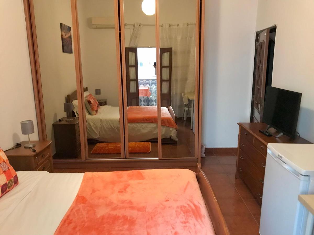 Bedroom Orange Lissabon