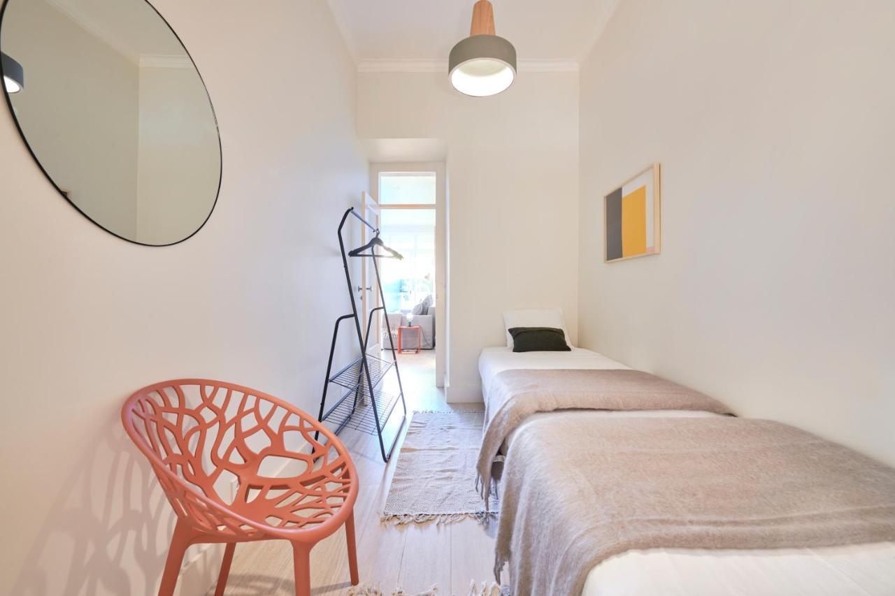 Charming 3br W/ Patio, By Timecooler Lissabon