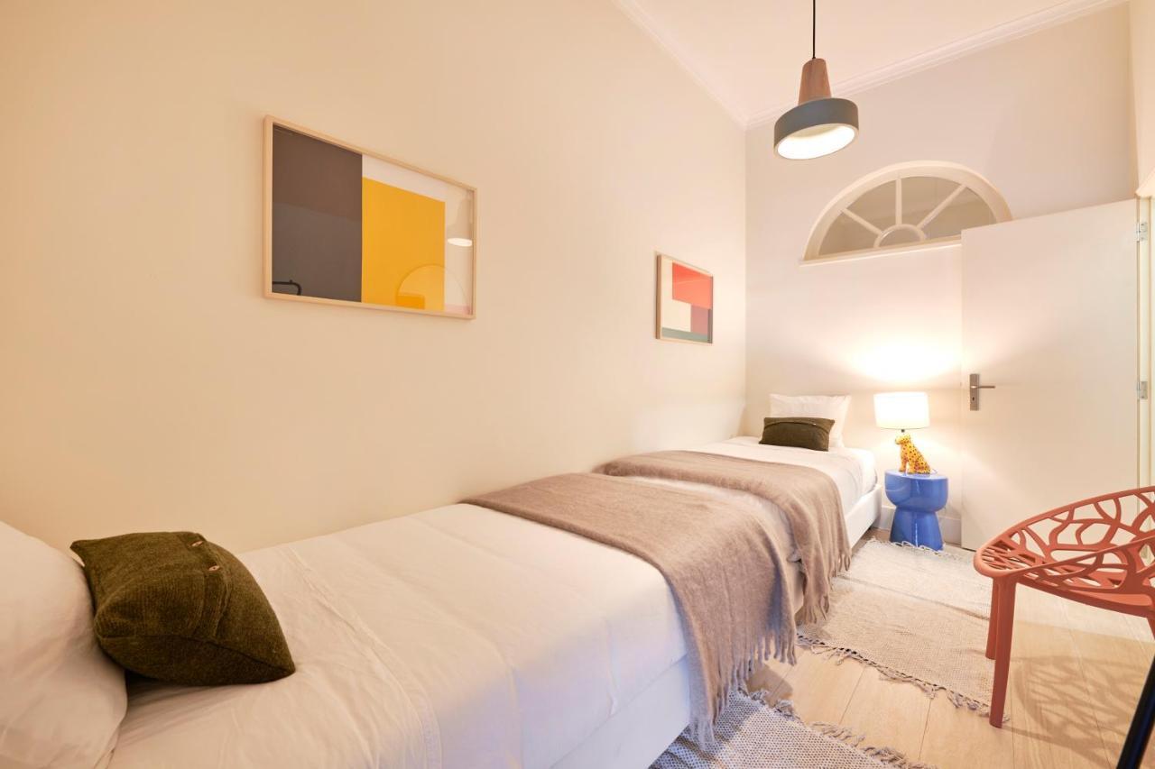 Charming 3br W/ Patio, By Timecooler Lissabon