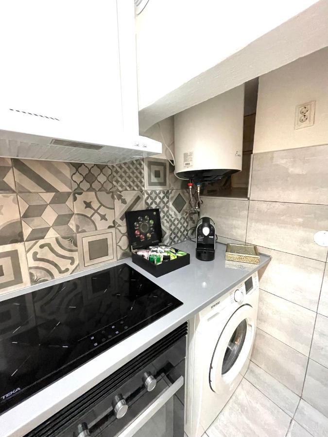 Santos Luxos * Lisbon