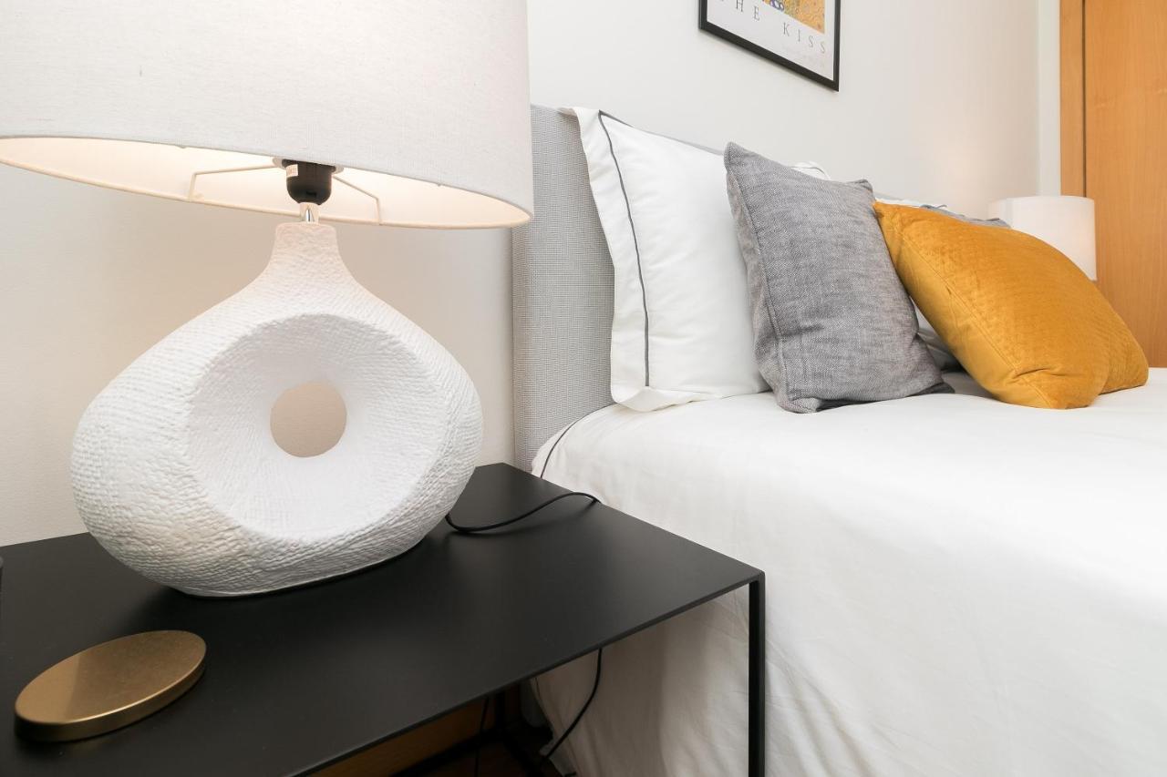 Premium Flat In Upscale Area, Balcony, Parking Apartment *
