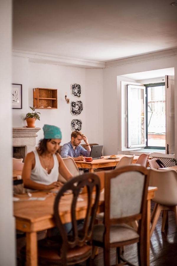 Albergue Oasis Backpackers' Cowork & Coliving