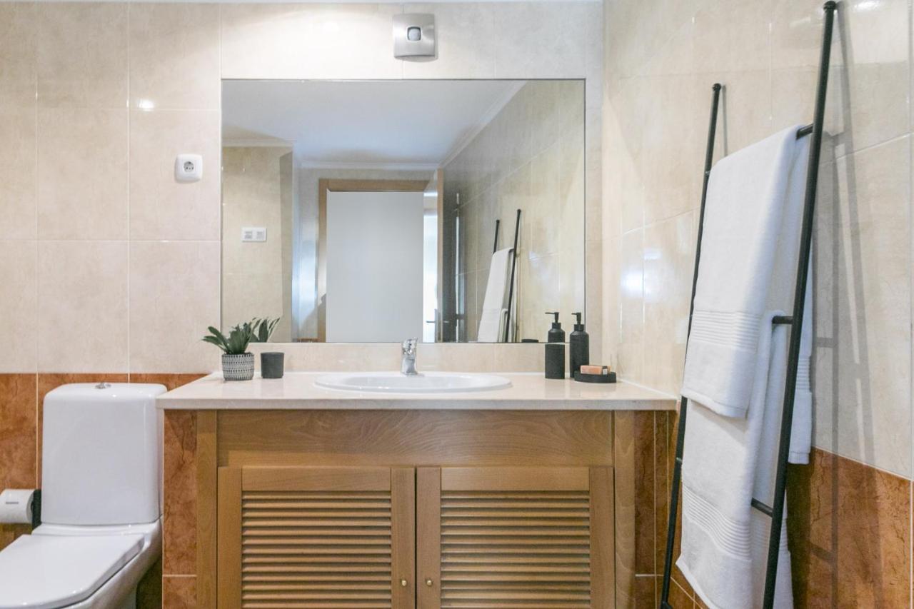 Premium Flat In Upscale Area, Balcony, Parking Apartment *