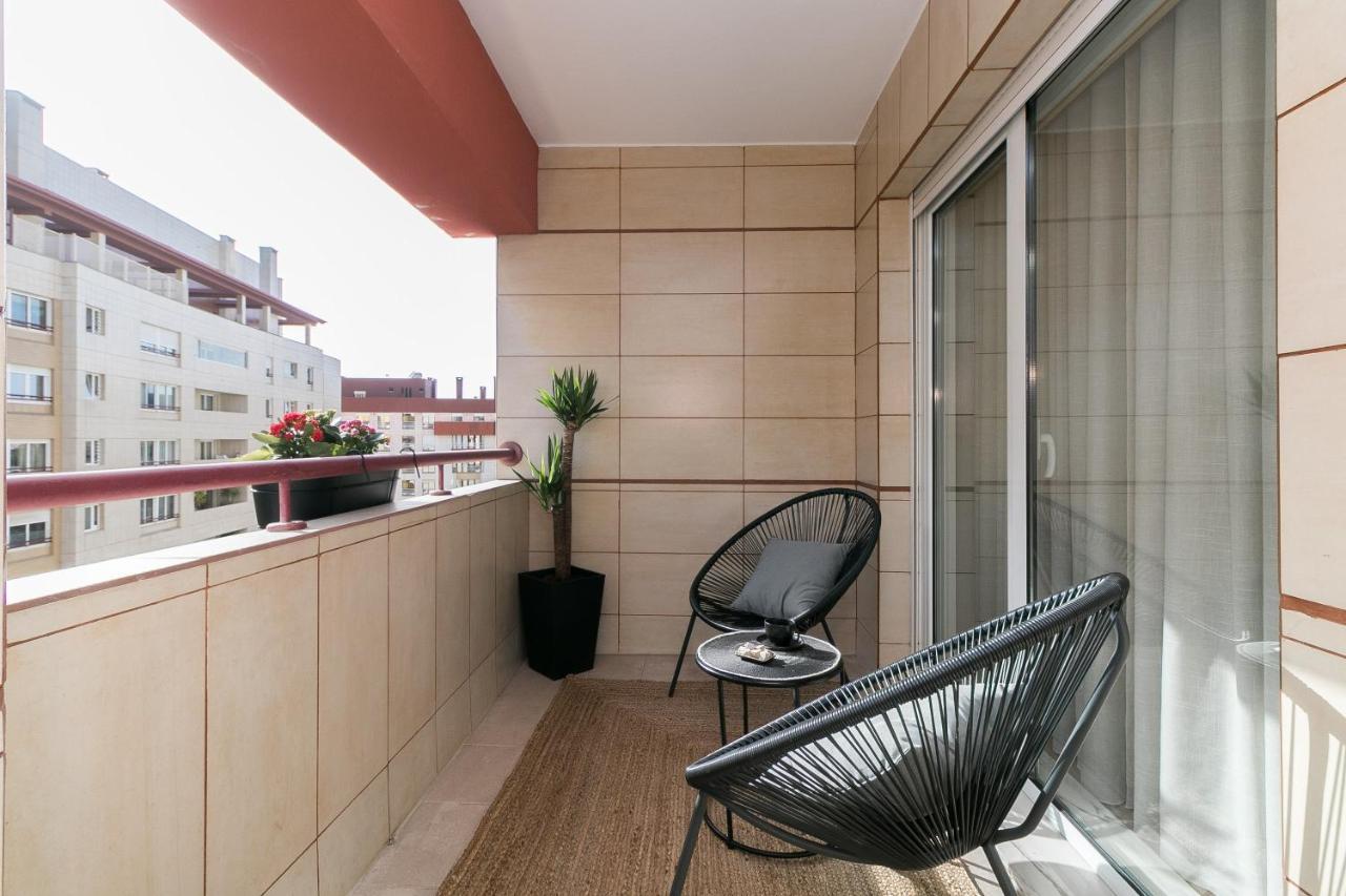 Premium Flat In Upscale Area, Balcony, Parking Apartment Lissabon