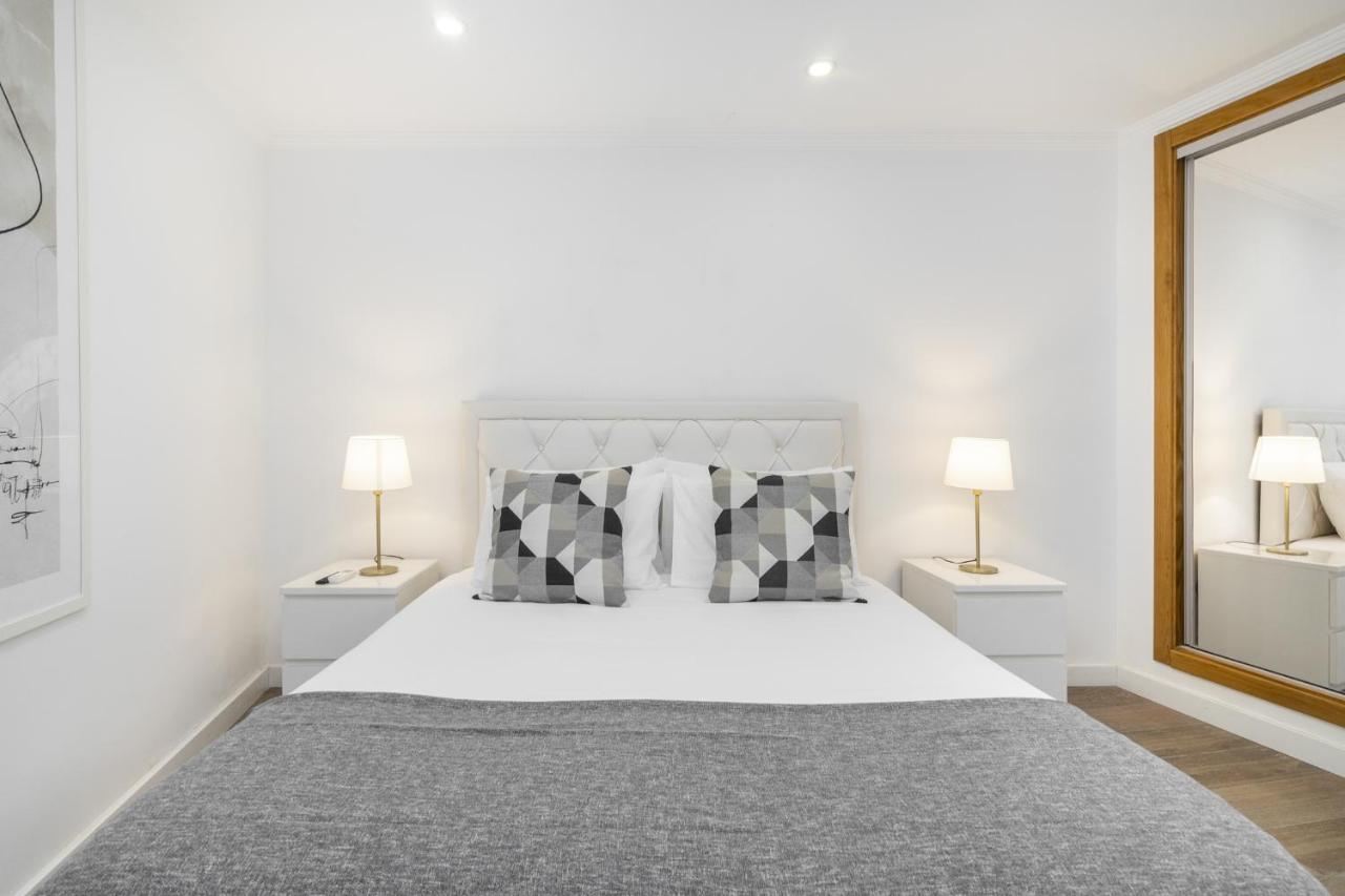 Whome | Alfama Deluxe Appartement