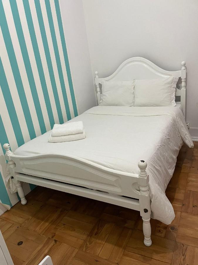 Nautic M1 R2 - Classy & Cozy Double With Shared Bathroom In Marques Pombal Lissabon