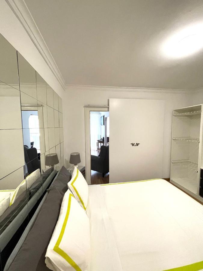 Apartment Santos Luxos Lisbon