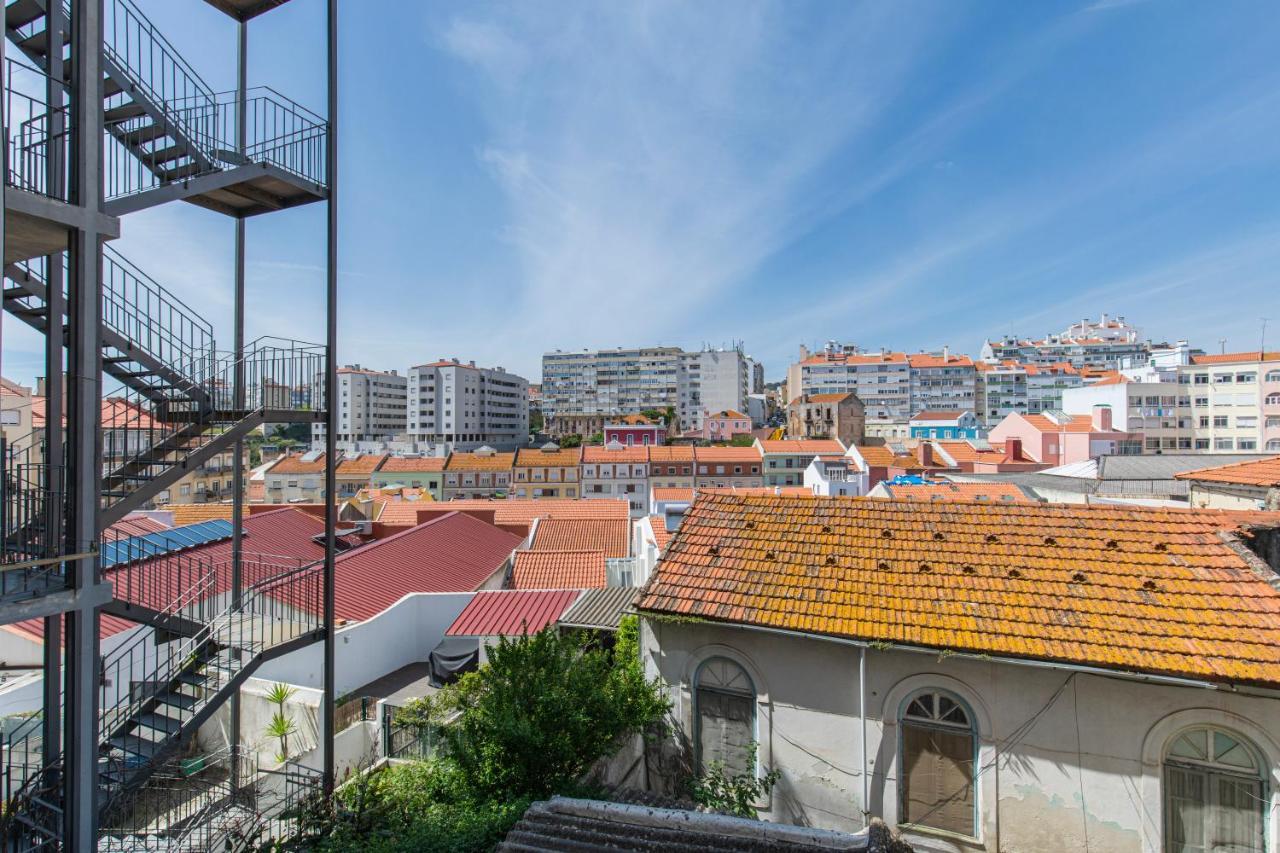 Typical 2bdr In By Lovelystay Lisbon