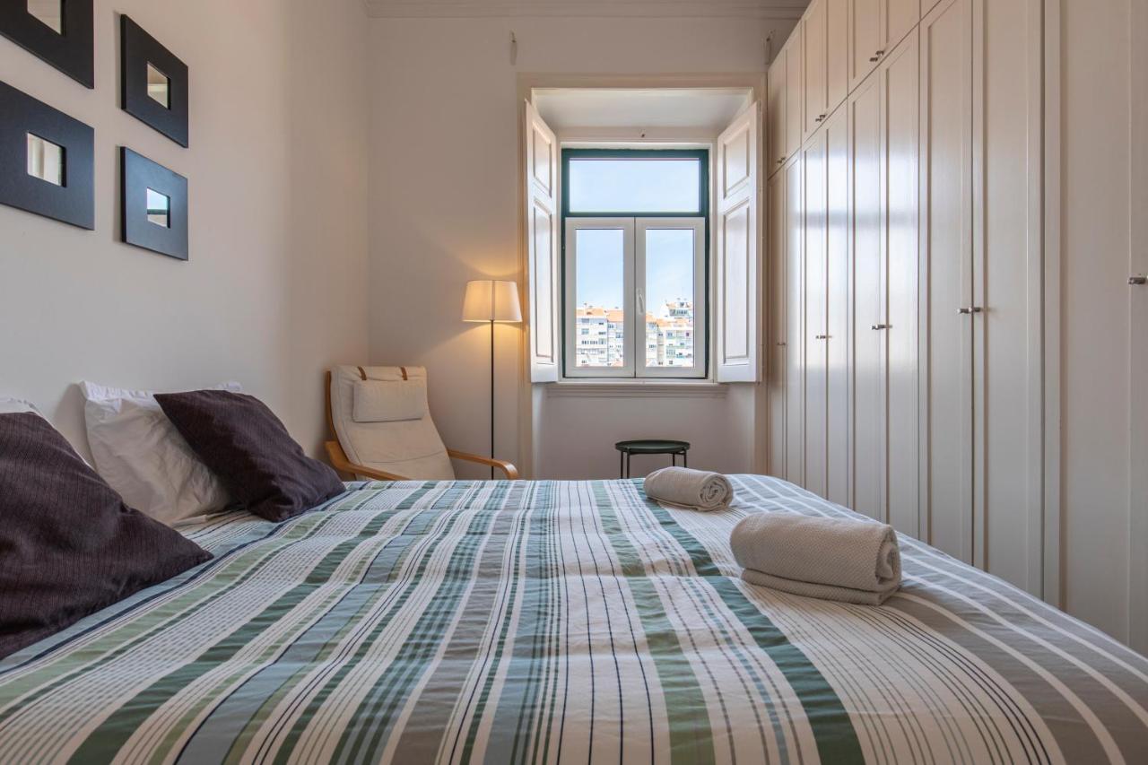 Typical 2bdr In By Lovelystay Apartment