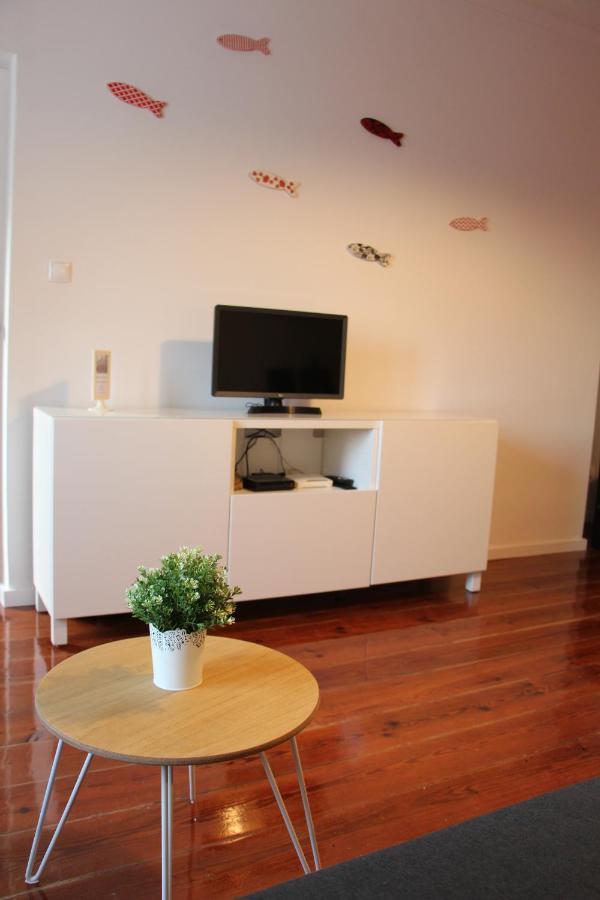 Lisbon Apartment *