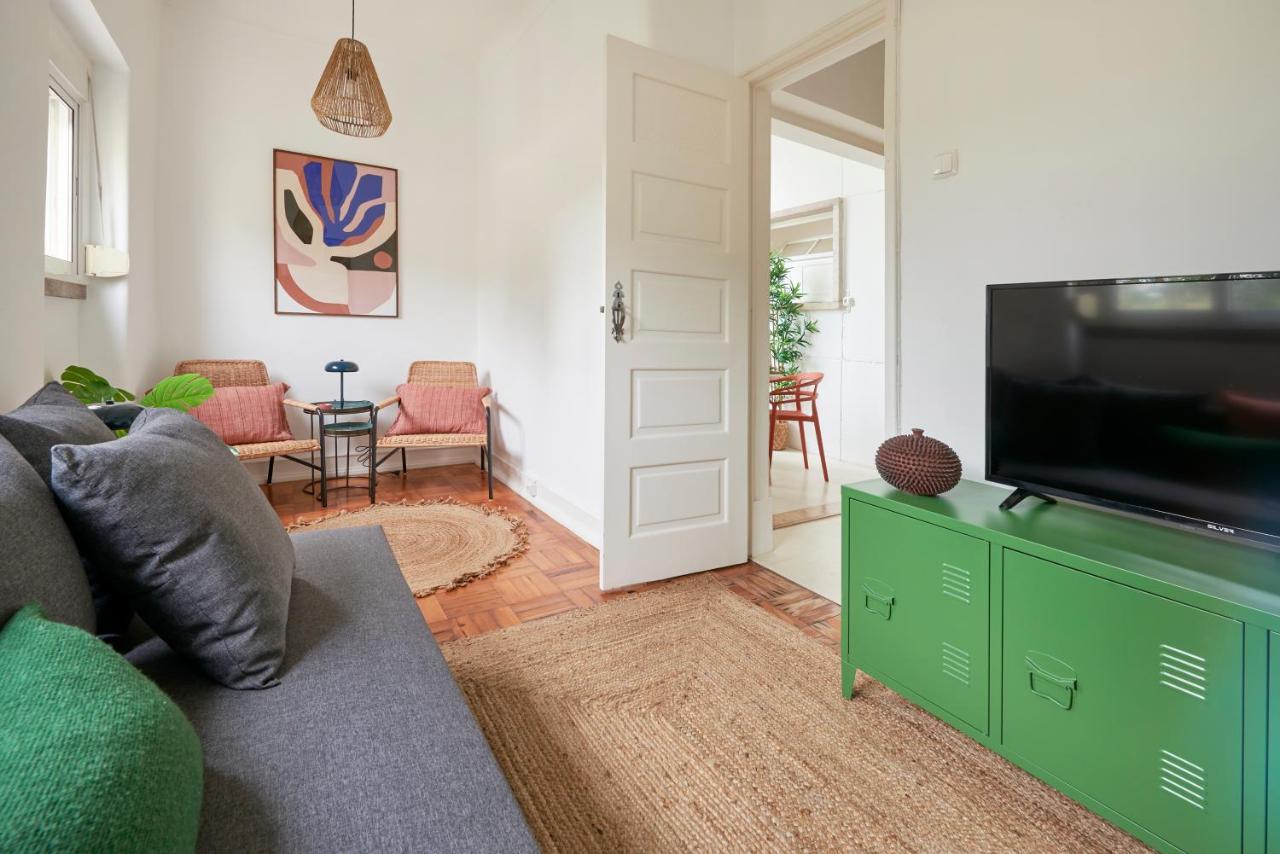 Light-filled & Renovated Apartment, By Timecooler Appartement