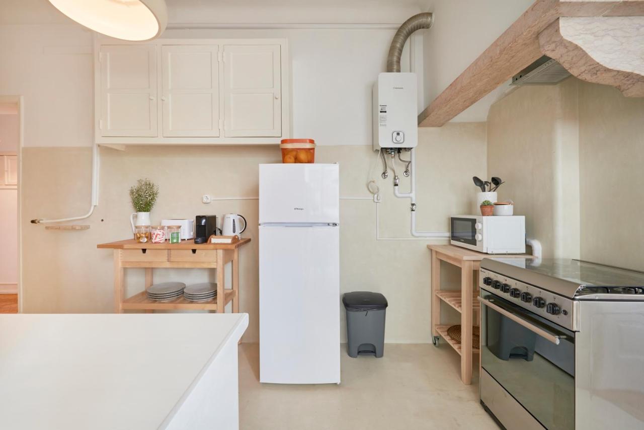 Light-filled & Renovated Apartment, By Timecooler Lisboa