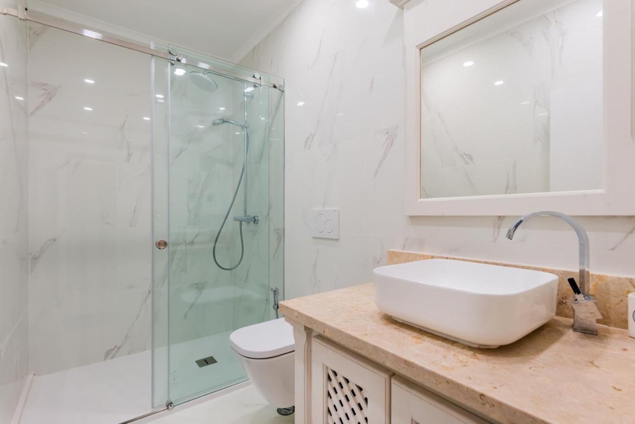 2br At Chiado Historical Heart Of Appartement