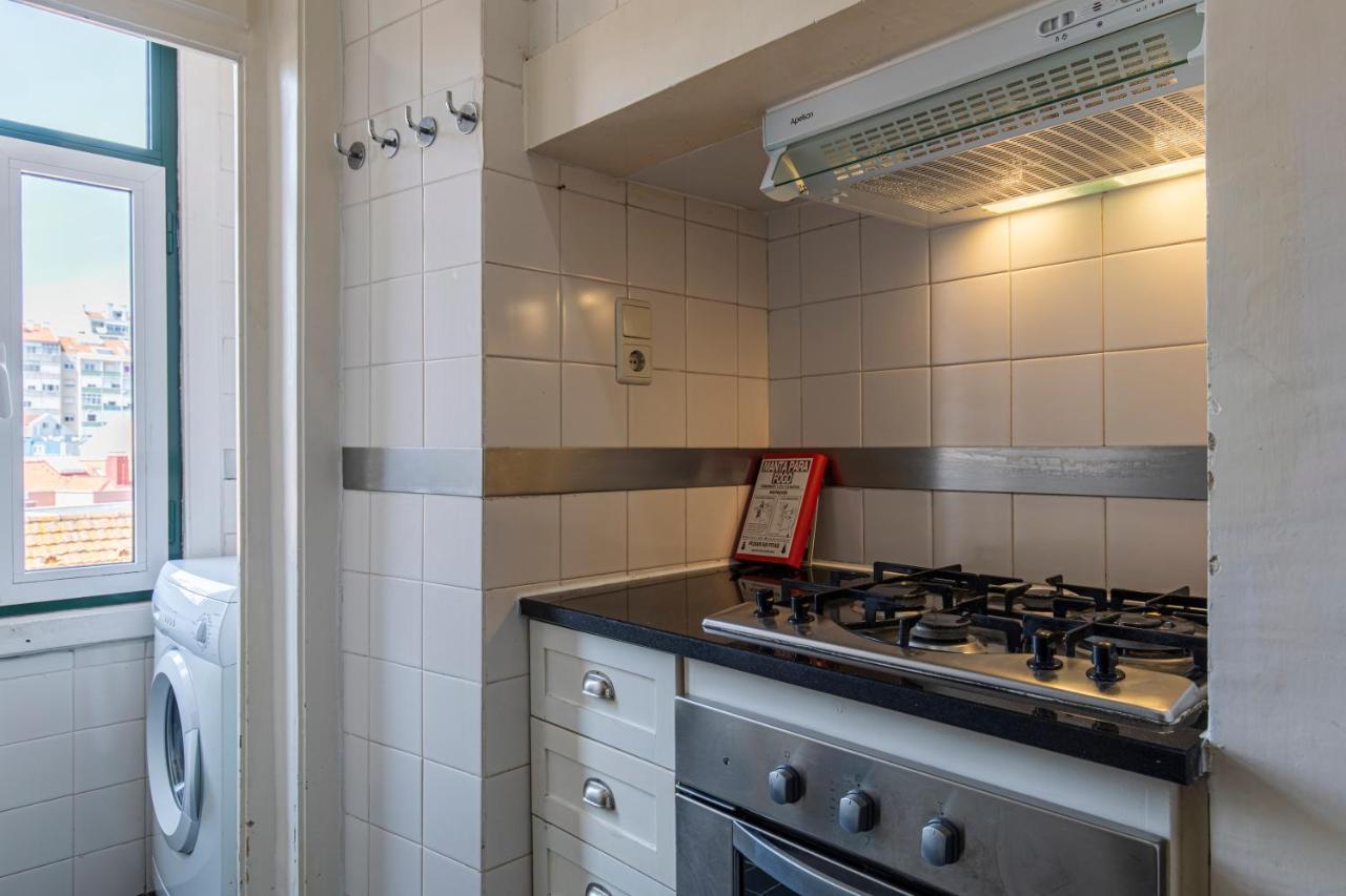 Apartment Typical 2bdr In By Lovelystay *