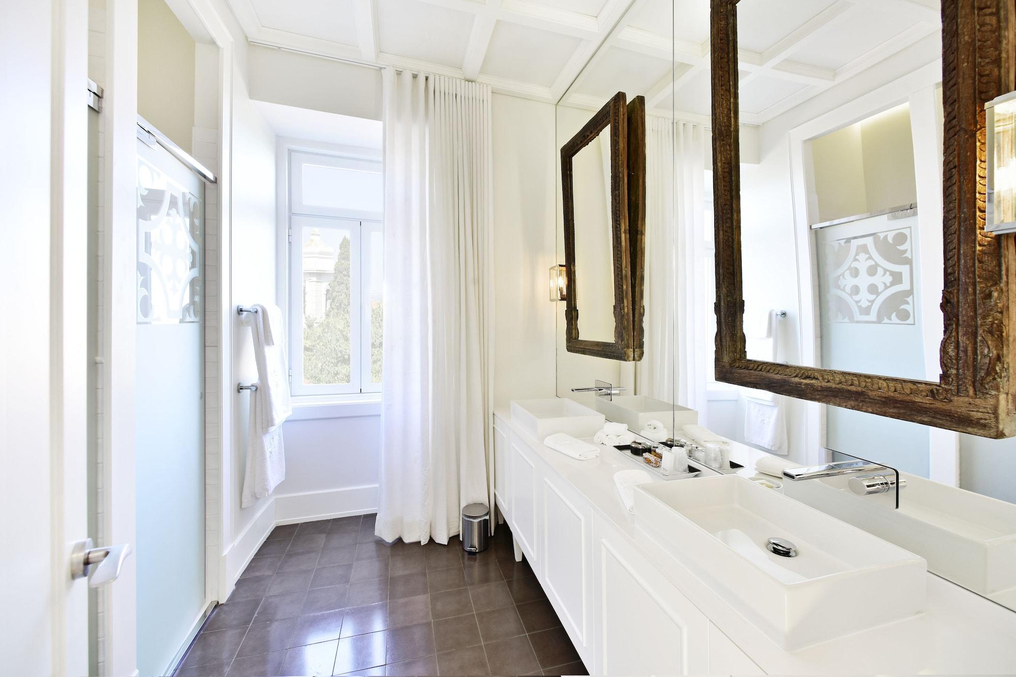 Hotel Santiago De Alfama - Boutique